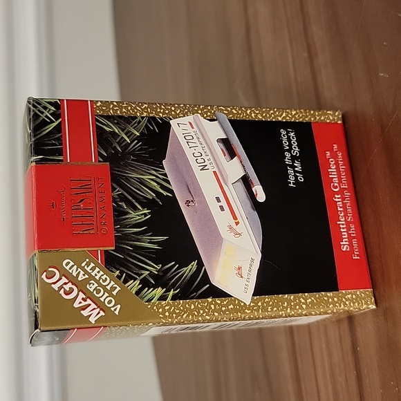 Hallmark Keepsake Ornament Shuttlecraft Galileo Enterprise Magic Voice & Light - Picture 2 of 13